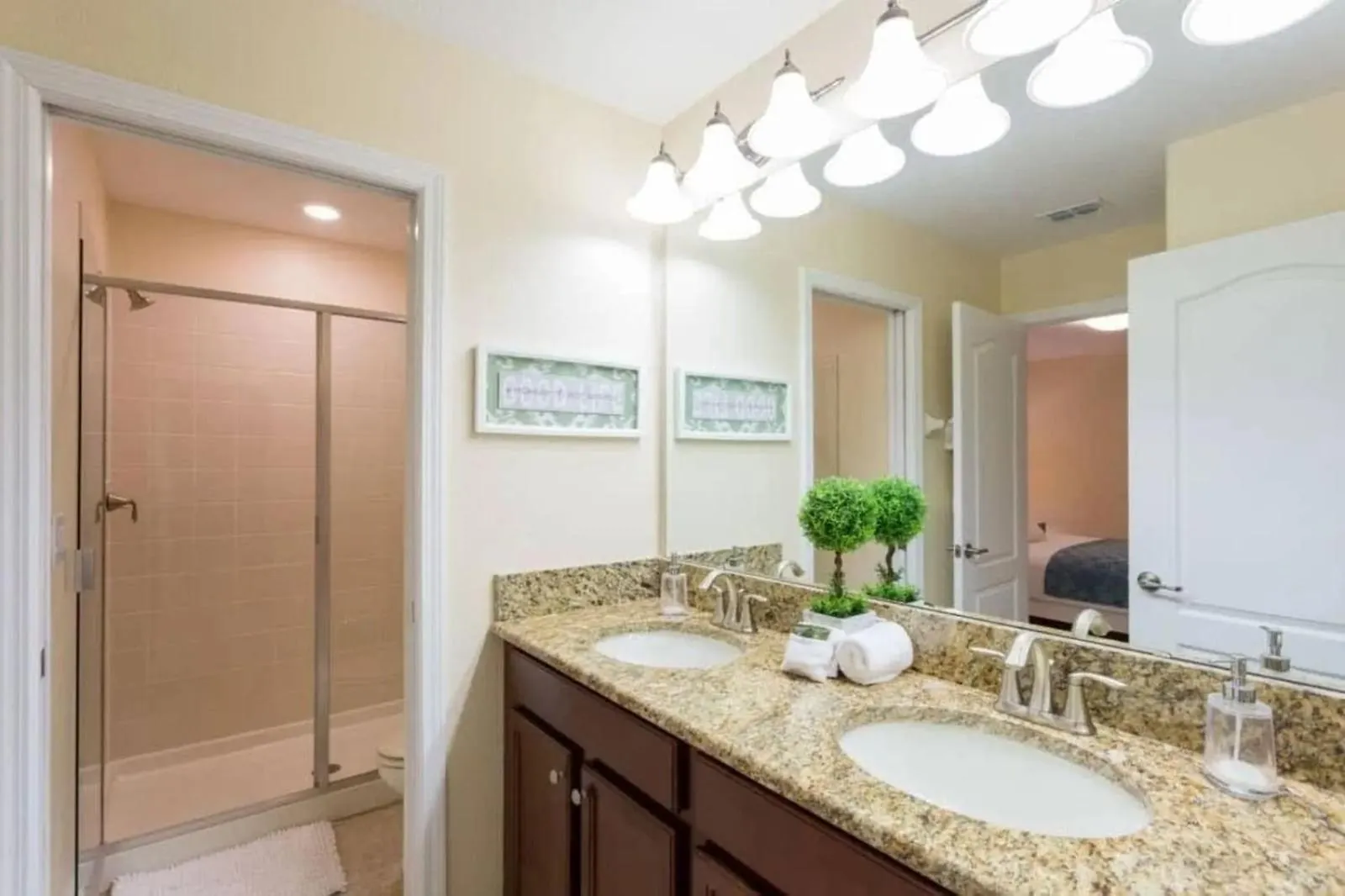 Spacious 5Br Home W/ Pool & Themed Bedrooms! Davenport